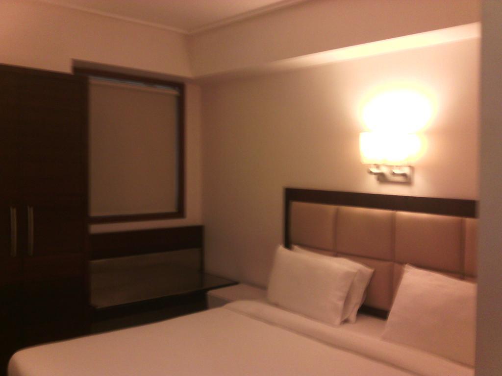Hotel Better Home International Mumbai Room photo